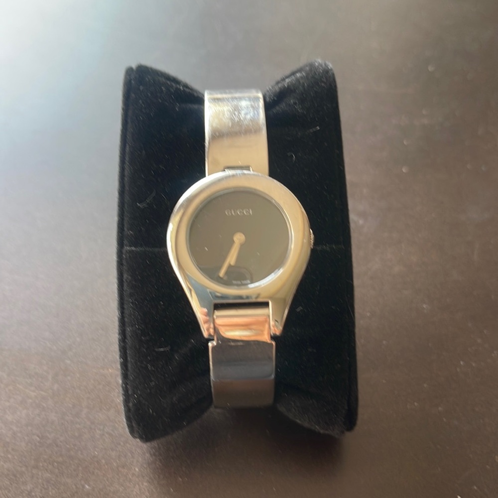 Gucci watch